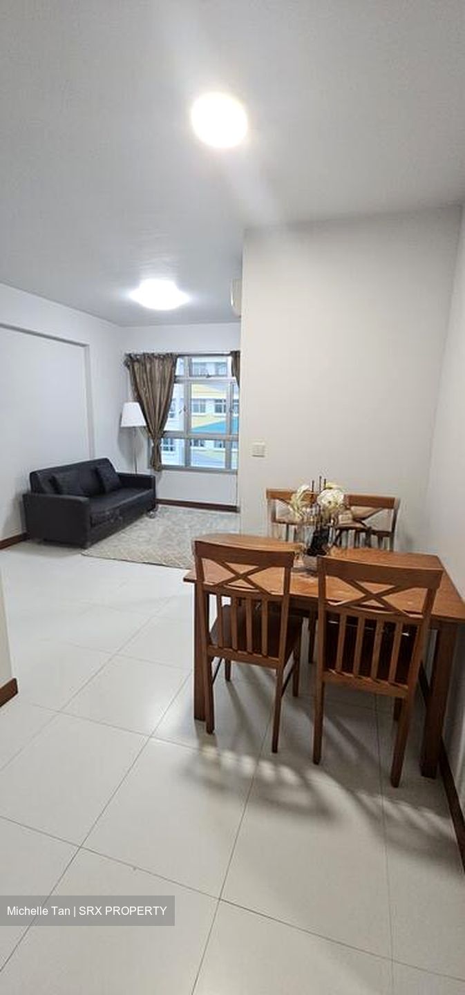 Sengkang West Way (Sengkang),  #565924021